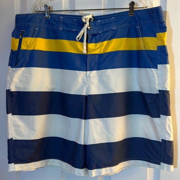 LL Bean Men’s Bathingsuit - Picture 1 of 3